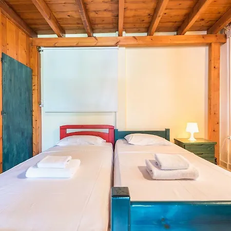 Feriehus Renovated 4 Bdrm House W/garden Near The Sea